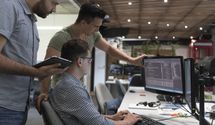Pros and Cons of Using AI in Job Applications