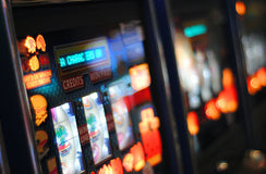 Poker machine losses exceed $60 billion in Victoria alone