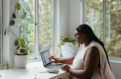 HILDA finds working from home boosts women?s job satisfaction more than men?s, and that has a downside