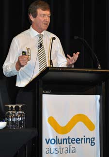Dr Ron Edwards addressing the 2010 National Conference on Volunteering