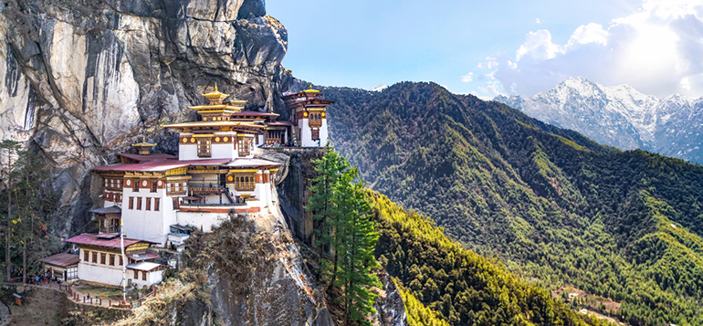 Lessons From the Hermit Kingdom of Bhutan: GNH, Mindfulness and Technology - Pro Bono Australia