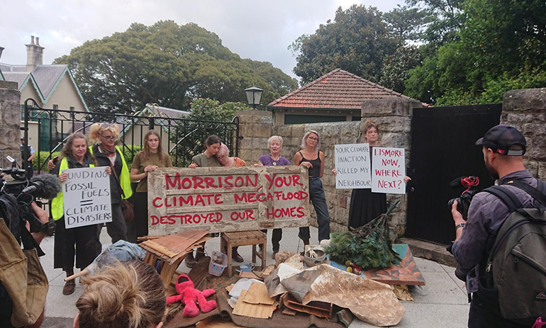 LIsmore flood victims stage protest at Kirribiili House